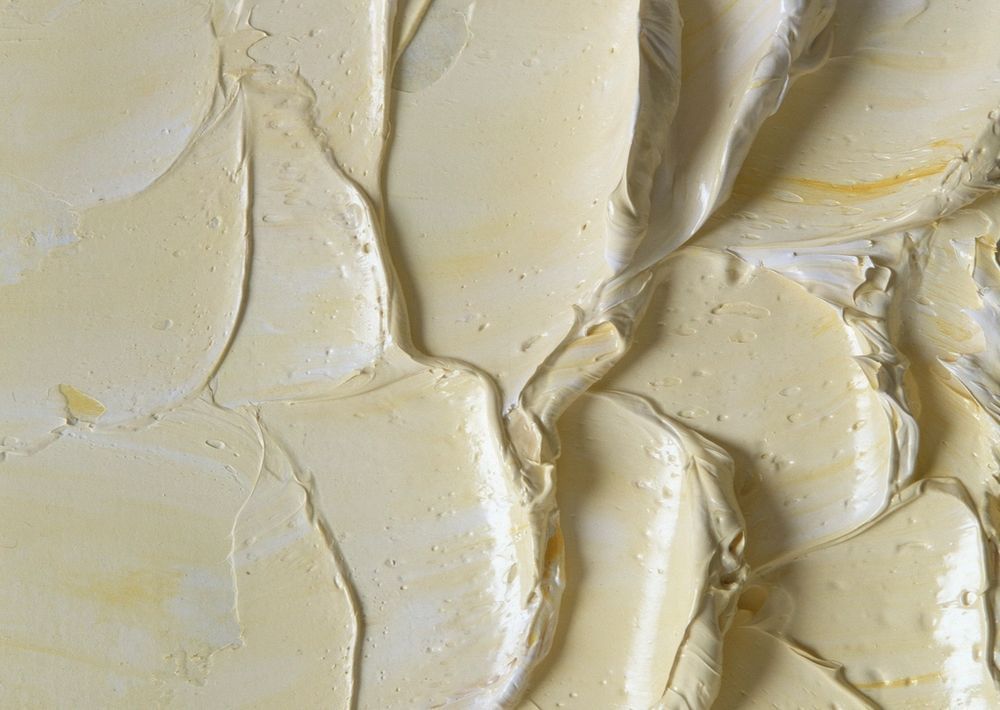 Cream texture detail for the Overnight Repair Cream formulation